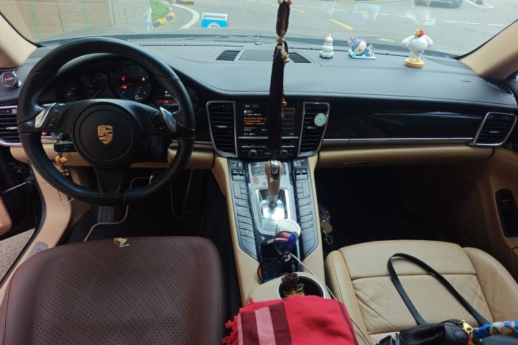 Used Porsche Panamera 2013 Panamera Platinum Edition 3.6L Center Console
