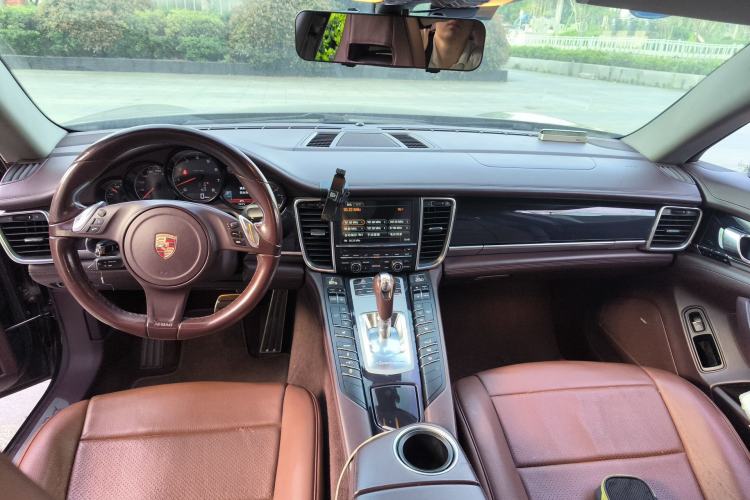 Used Porsche Panamera 2013 Panamera Platinum Edition 3.6L Center Console