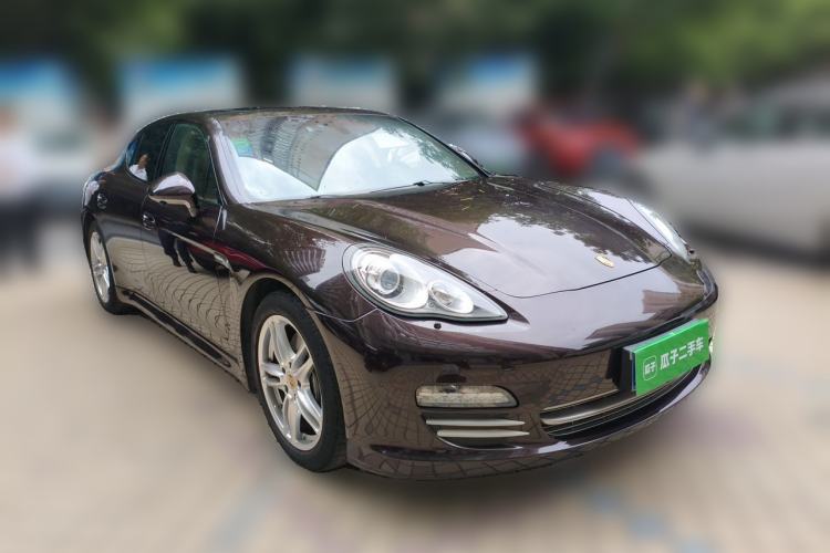 Used Porsche Panamera 2013 Panamera 4 Platinum Edition 3.6L Front Right 45 Deg