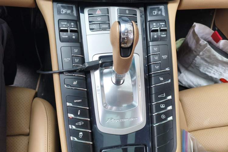 Used Porsche Panamera 2013 Panamera 4 Platinum Edition 3.6L Gear Lever