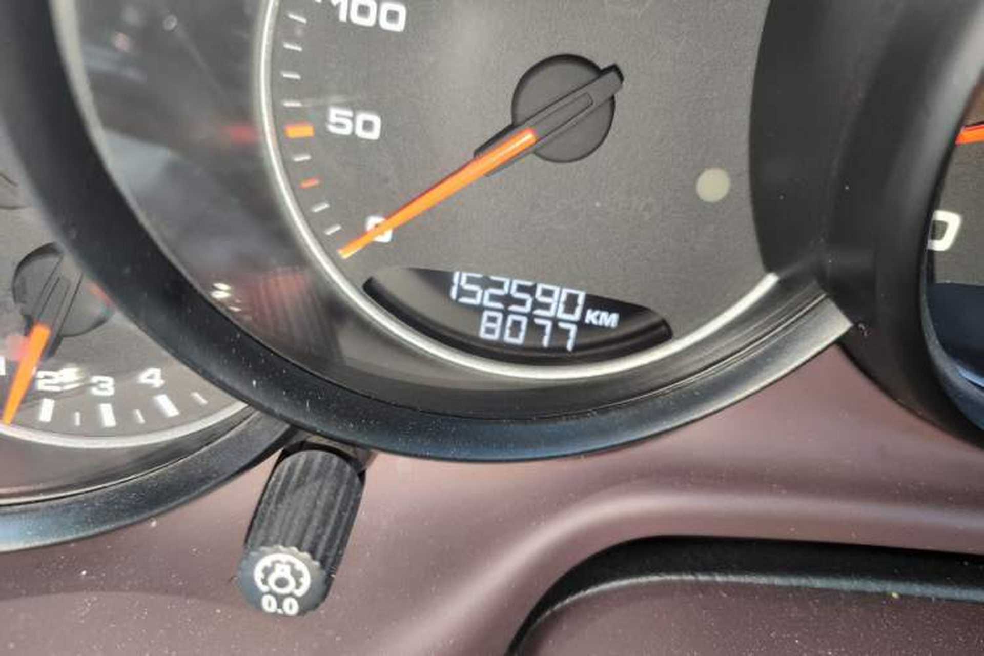 Used Porsche Panamera 2013 Panamera Platinum Edition 3.6L Odometer Close Up