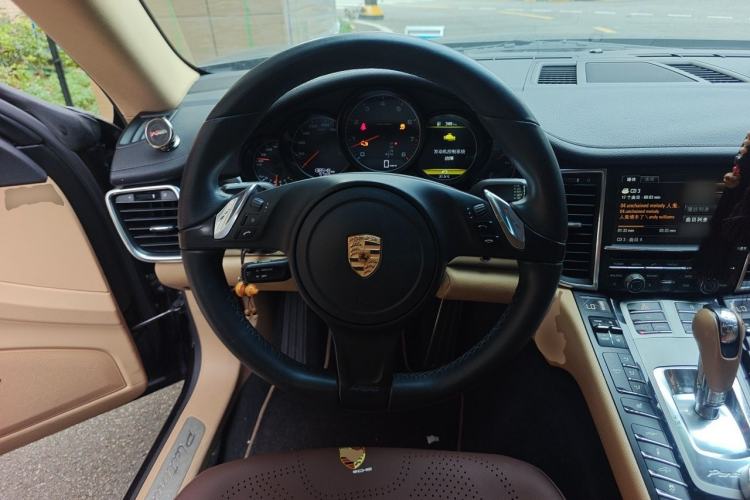 Used Porsche Panamera 2013 Panamera Platinum Edition 3.6L Steering Wheel