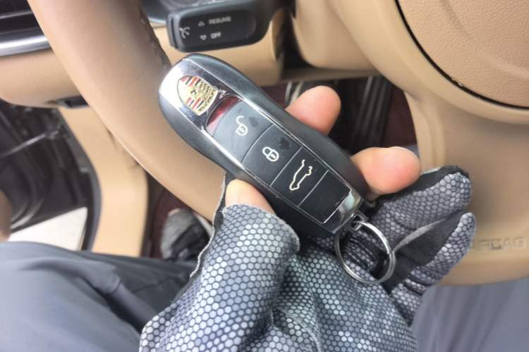 Used Porsche Panamera 2013 Panamera 4 Platinum Edition 3.6L Vehicle Key