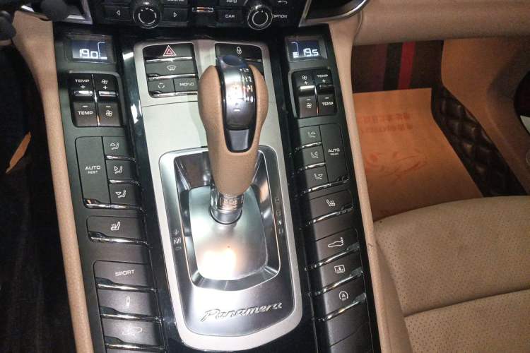Used Porsche Panamera 2013 Panamera 4 Platinum Edition 3.6L Gear Lever