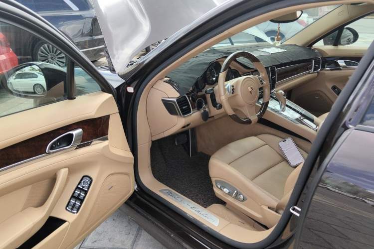 Used Porsche Panamera 2013 Panamera Platinum Edition 3.6L Driver Seat
