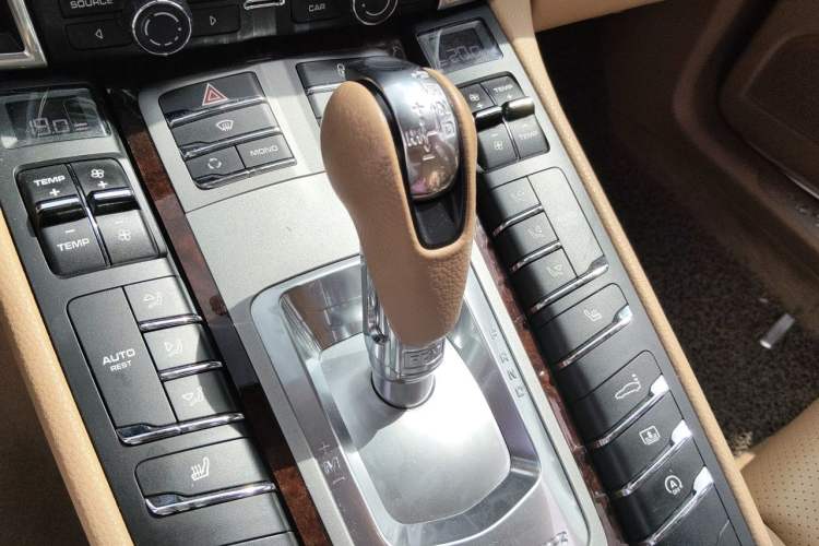 Used Porsche Panamera 2013 Panamera Platinum Edition 3.6L Gear Lever