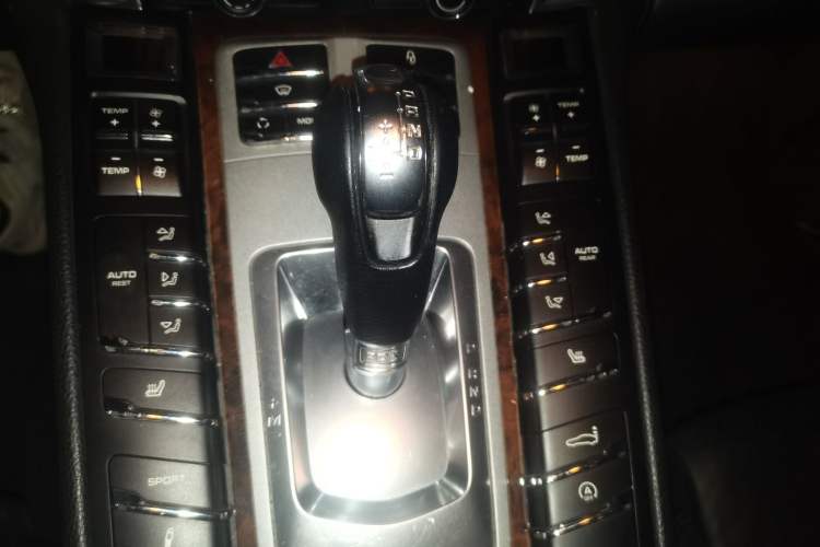 Used Porsche Panamera  Gear Lever