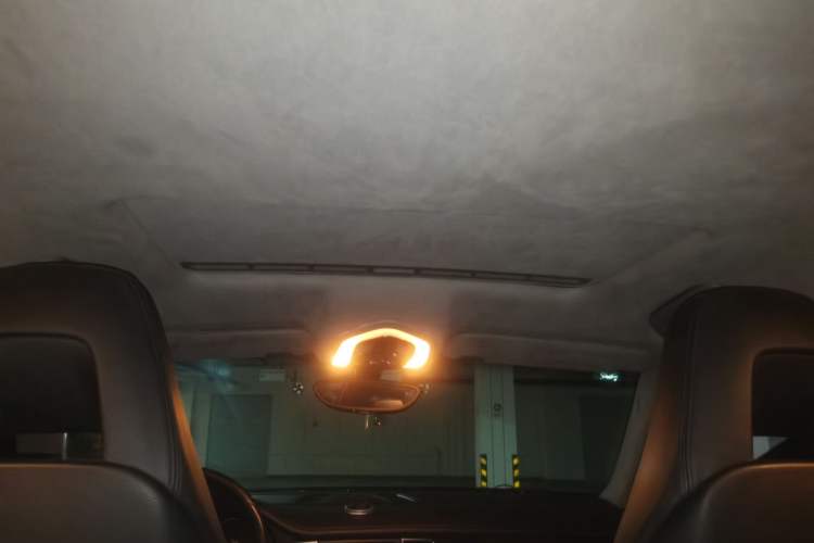 Used Porsche Panamera  Headliner