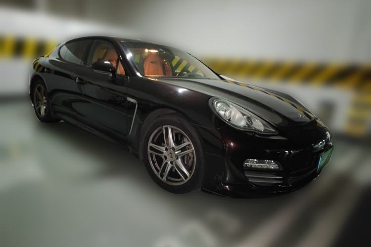 Used Porsche Panamera 2013 Panamera Platinum Edition 3.6L Front Right 45 Deg