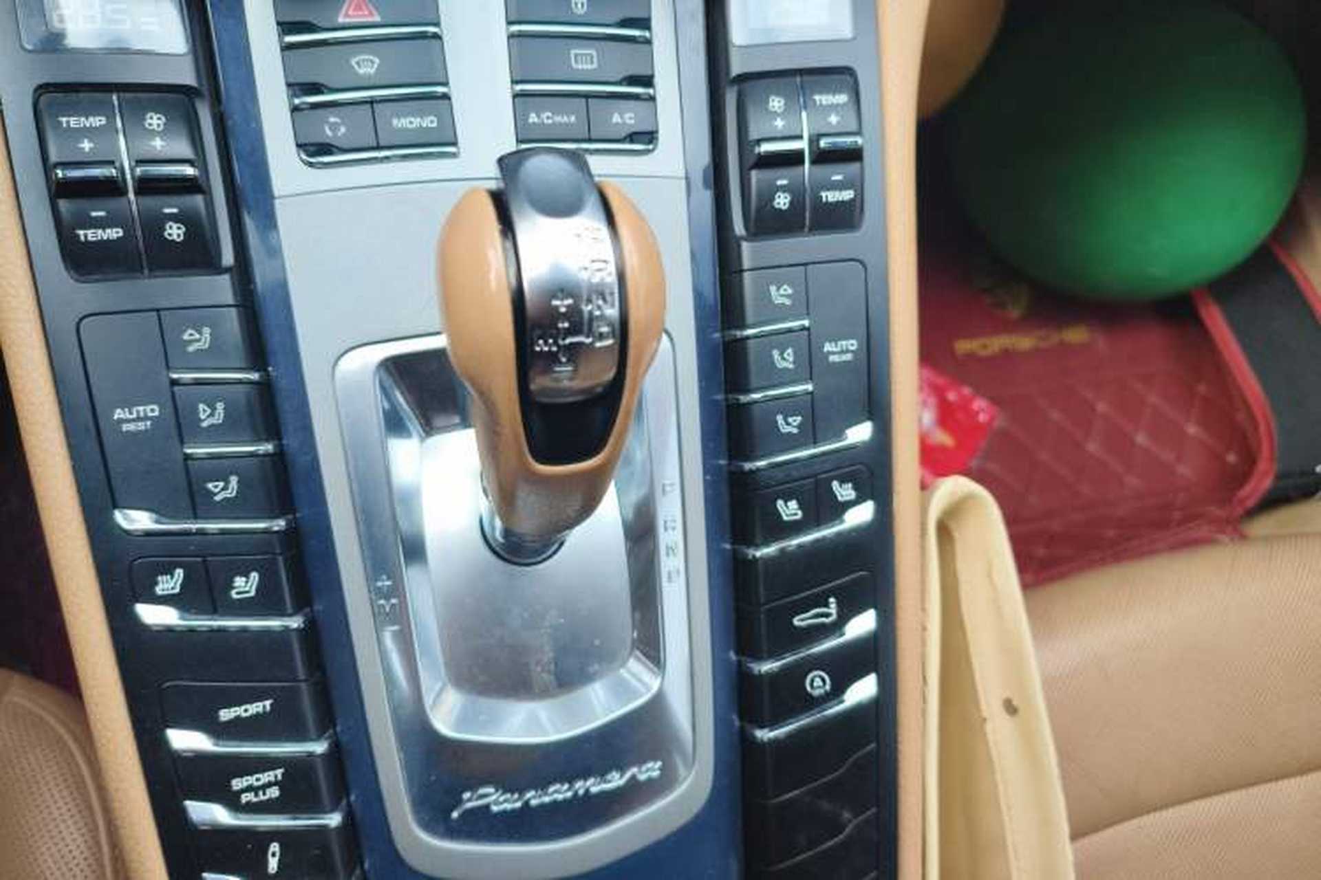 Used Porsche Panamera 2013 Panamera Platinum Edition 3.6L Gear Lever