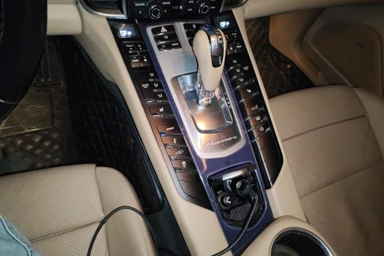 Used Porsche Panamera 2013 Panamera Platinum Edition 3.6L Gear Lever