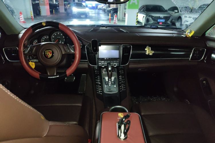 Used Porsche Panamera 2013 Panamera Platinum Edition 3.6L Center Console