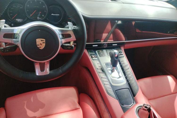 Used Porsche Panamera 2013 Panamera Platinum Edition 3.6L Center Console