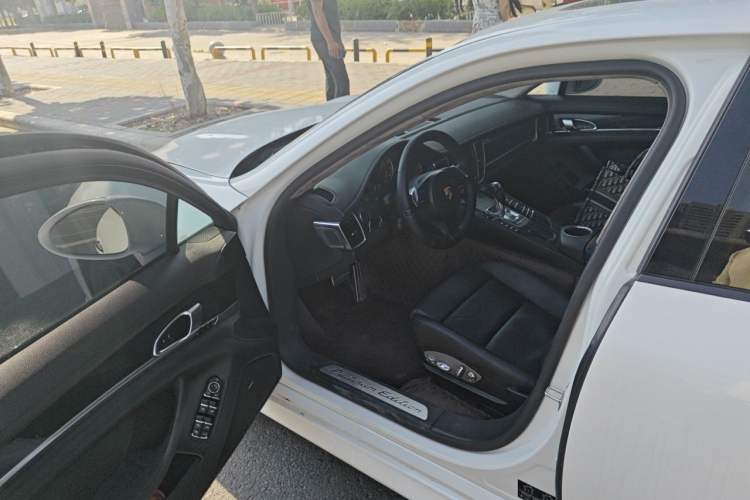 Used Porsche Panamera 2013 Panamera 4 Platinum Edition 3.6L Driver Seat