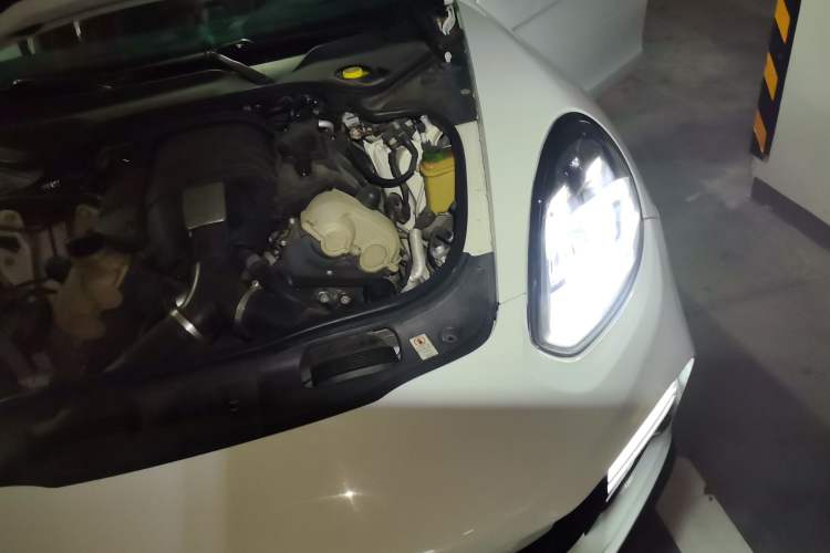 Used Porsche Panamera 2013 Panamera 4 Platinum Edition 3.6L Engine Bay Left
