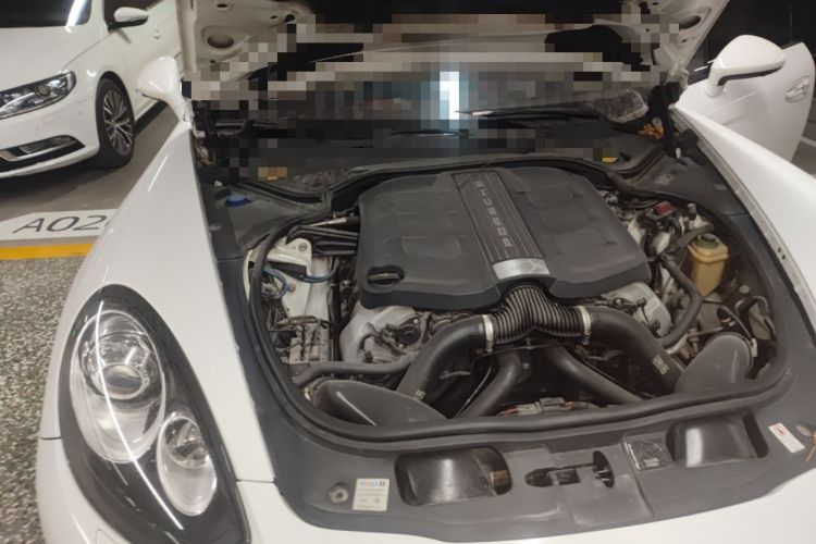 Used Porsche Panamera  Engine Bay Right