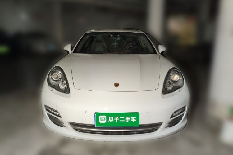Used Porsche Panamera  Front