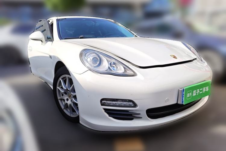 Used Porsche Panamera 2013 Panamera Platinum Edition 3.6L Front Right 45 Deg