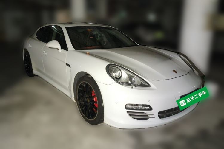 Used Porsche Panamera  Front Right 45 Deg