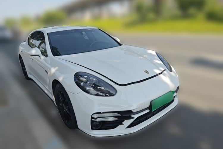 Used Porsche Panamera 2013 Panamera 4 Platinum Edition 3.6L Front Right 45 Deg