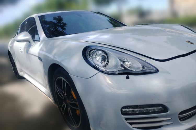 Used Porsche Panamera 2013 Panamera Platinum Edition 3.6L Front Right 45 Deg