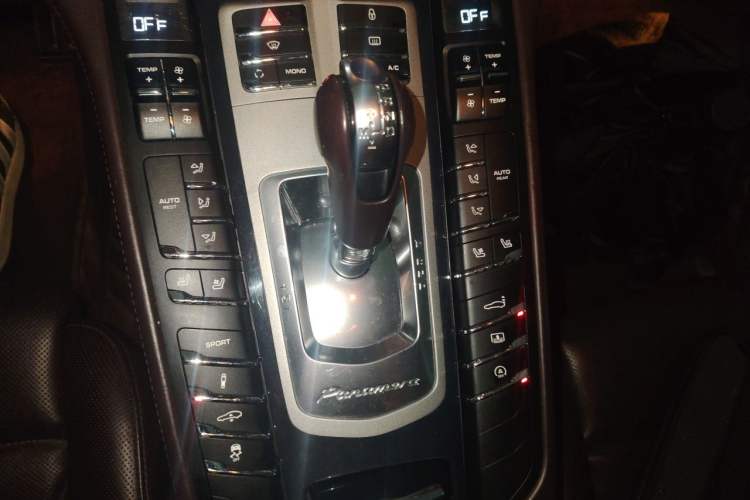 Used Porsche Panamera 2013 Panamera Platinum Edition 3.6L Gear Lever