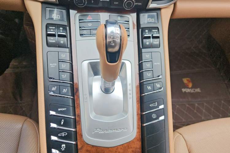 Used Porsche Panamera 2013 Panamera 4 Platinum Edition 3.6L Gear Lever