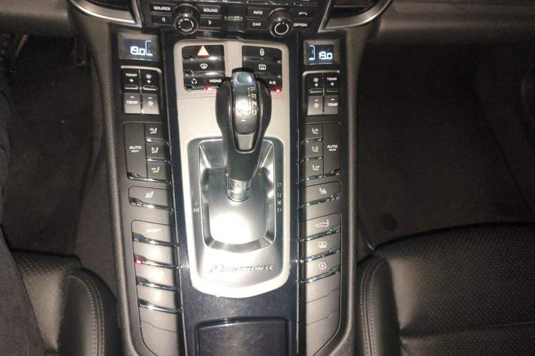 Used Porsche Panamera  Gear Lever