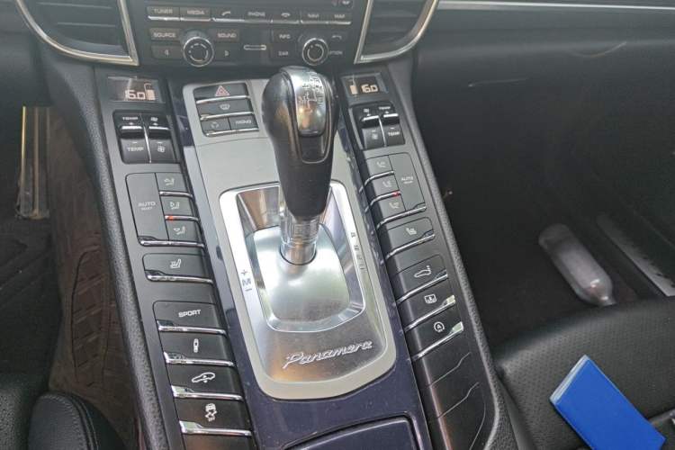 Used Porsche Panamera 2013 Panamera 4 Platinum Edition 3.6L Gear Lever