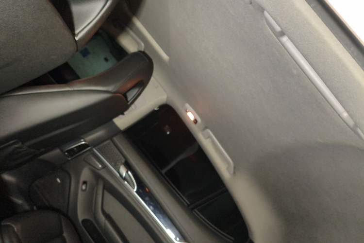 Used Porsche Panamera  Headliner