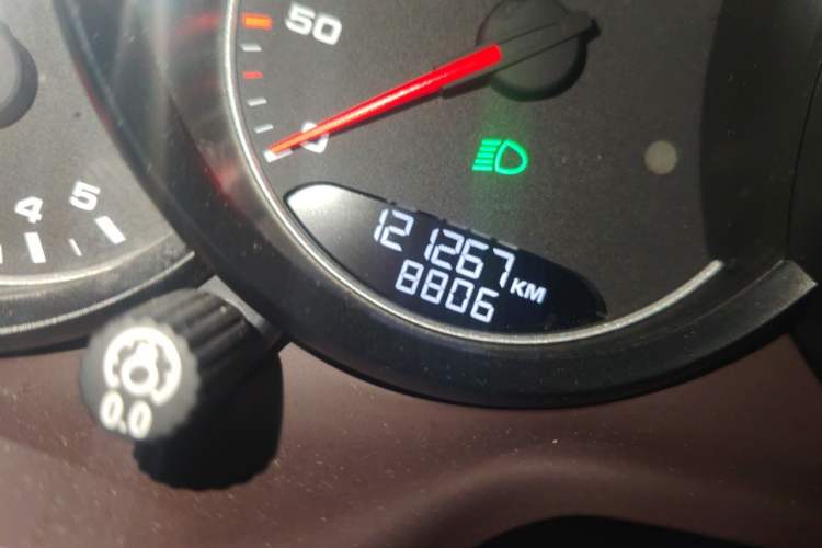 Used Porsche Panamera 2013 Panamera Platinum Edition 3.6L Odometer Close Up