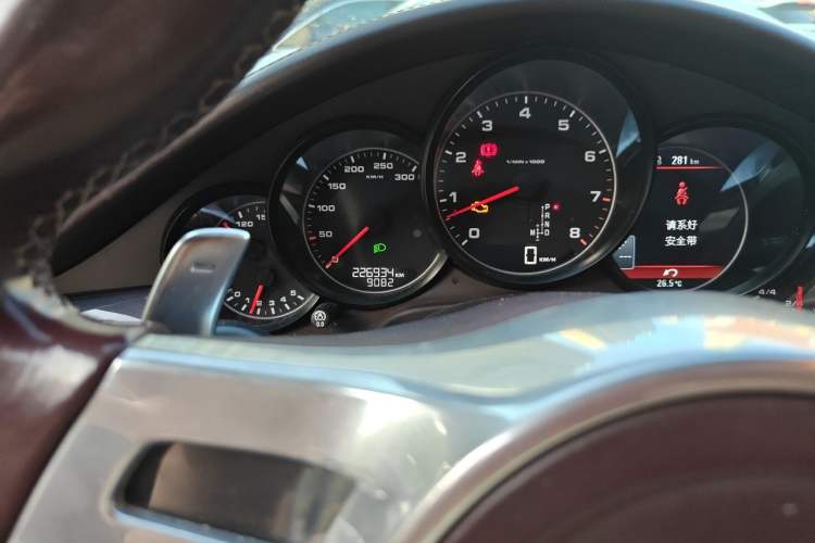 Used Porsche Panamera 2013 Panamera Platinum Edition 3.6L Odometer Close Up