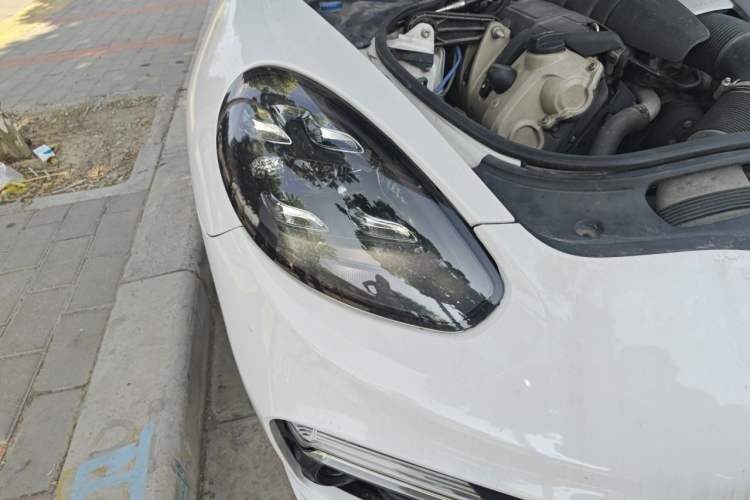 Used Porsche Panamera 2013 Panamera 4 Platinum Edition 3.6L Right Front Headlight