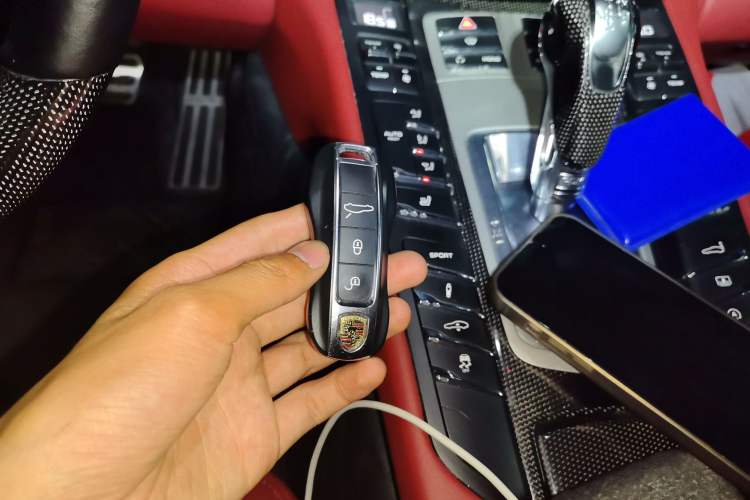 Used Porsche Panamera 2013 Panamera 4 Platinum Edition 3.6L Vehicle Key