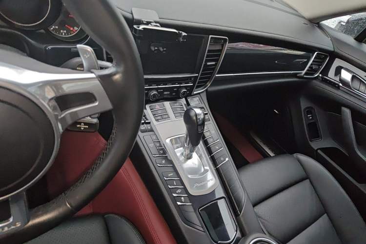 Used Porsche Panamera 2014 Panamera 4 3.0T Audio And AC Panel