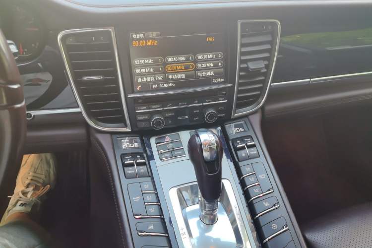 Used Porsche Panamera 2014 Panamera 3.0T Audio And AC Panel