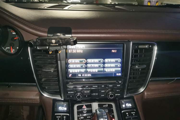 Used Porsche Panamera 2014 Panamera S Executive 3.0T Audio And AC Panel