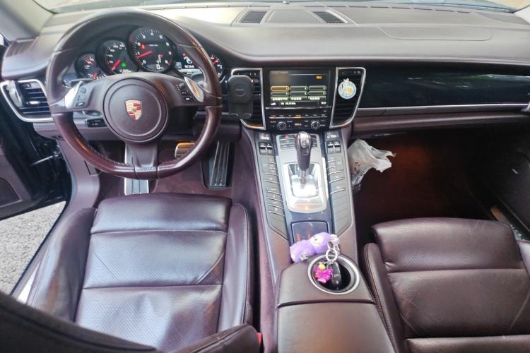 Used Porsche Panamera 2014 Panamera 3.0T Center Console