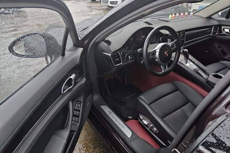 Used Porsche Panamera 2014 Panamera 4 3.0T Driver Seat