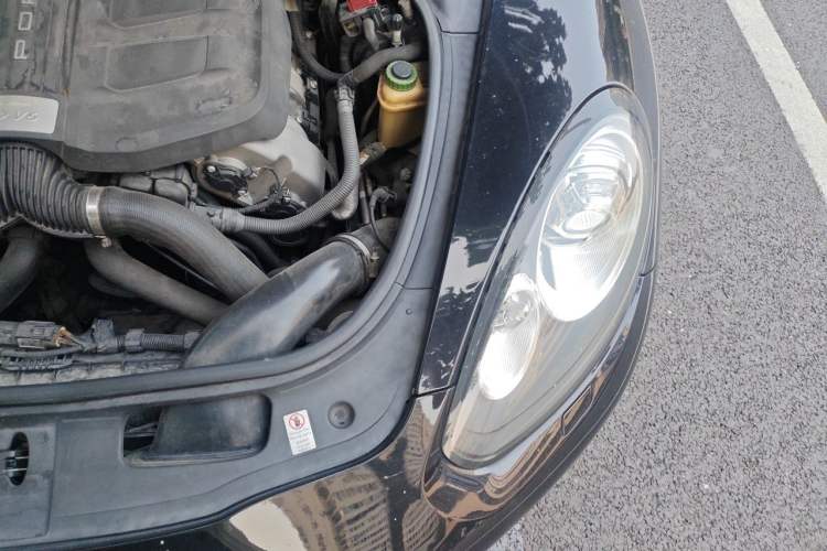 Used Porsche Panamera 2014 Panamera 3.0T Engine Bay Left