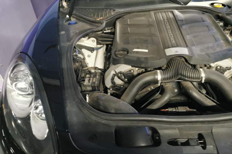 Used Porsche Panamera 2014 Panamera S Executive 3.0T Engine Bay Right
