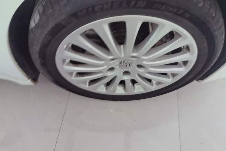 Used Porsche Panamera 2014 Panamera 3.0T Right Front Wheel Hub