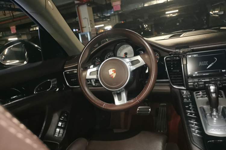Used Porsche Panamera 2014 Panamera S Executive 3.0T Steering Wheel