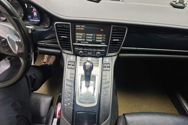 Used Porsche Panamera 2014 Panamera 3.0T Audio And AC Panel