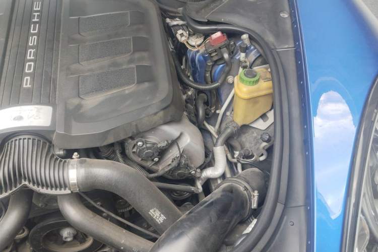 Used Porsche Panamera 2014 Panamera 4 Executive 3.0T Engine Bay Left