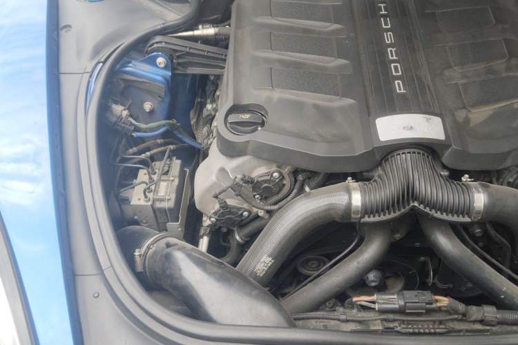 Used Porsche Panamera 2014 Panamera 4 Executive 3.0T Engine Bay Right