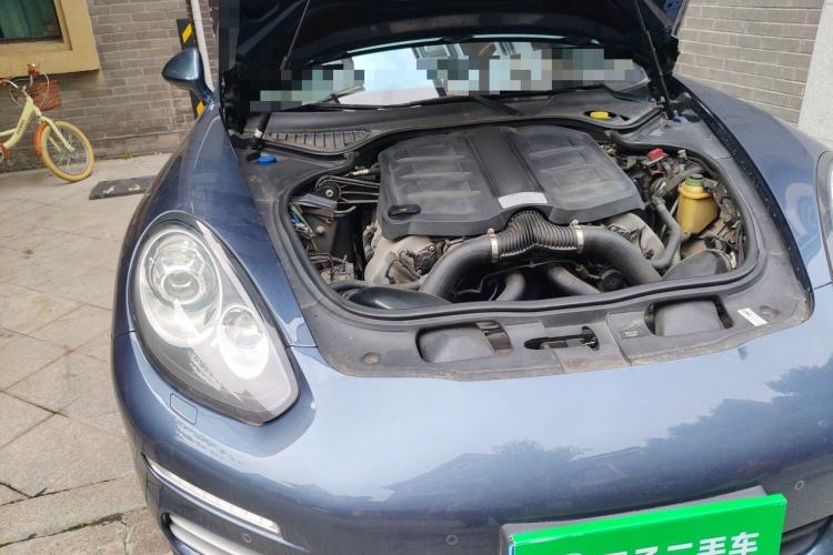 Used Porsche Panamera 2014 Panamera 4 3.0T Engine Bay Right