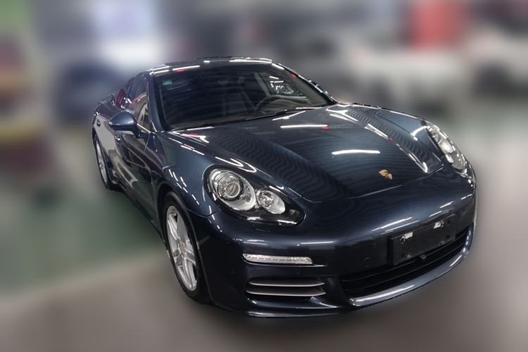 Used Porsche Panamera 2014 Panamera 4 3.0T Front Right 45 Deg