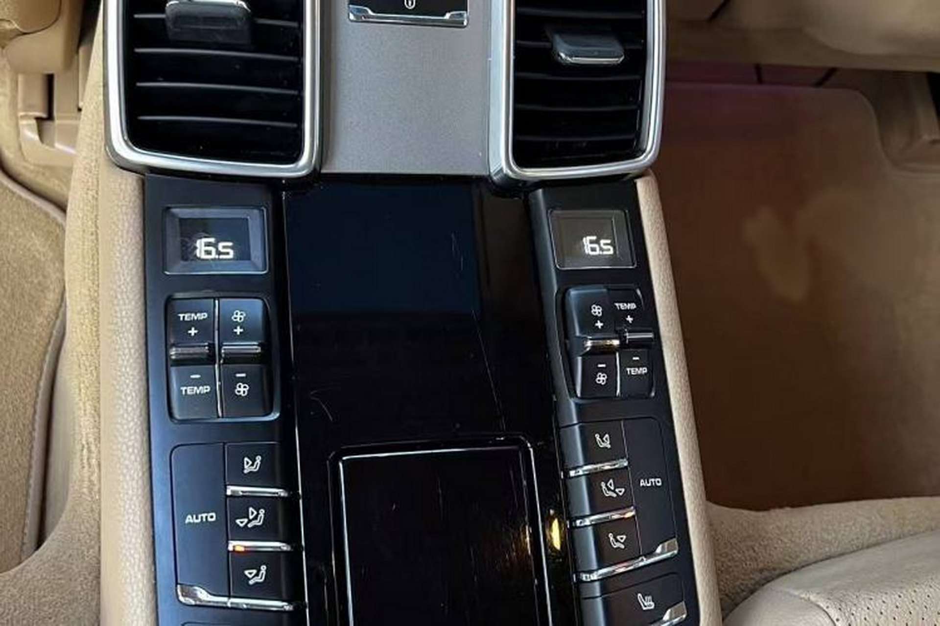 Used Porsche Panamera 2014 Panamera 4 3.0T Interior 1