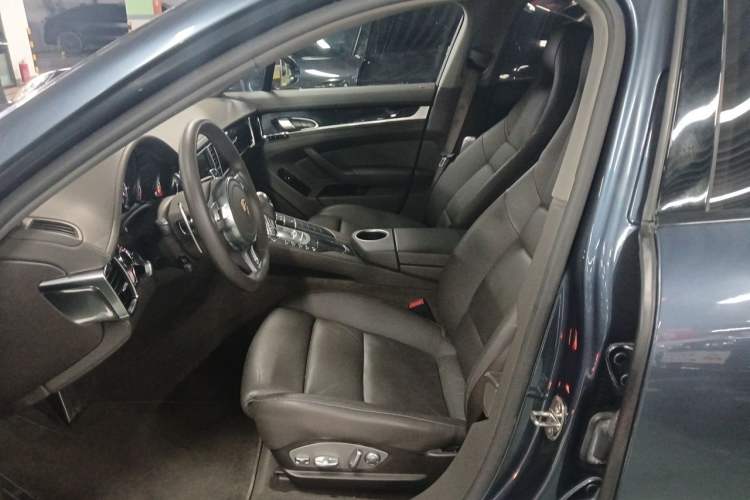 Used Porsche Panamera 2014 Panamera 4 3.0T Left Front Seat